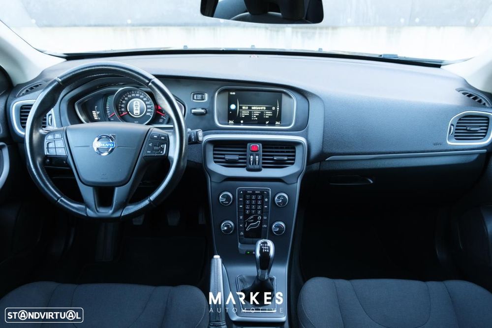 Volvo V40 1.6 D2 Momentum - 10