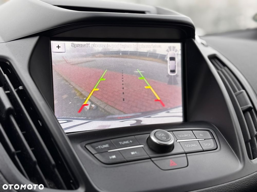 Ford Kuga 2.0 TDCi 2x4 ST-Line - 6