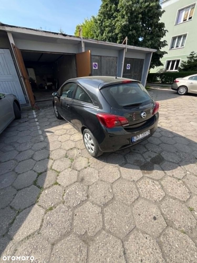 Opel Corsa 1.2 16V Essentia - 4