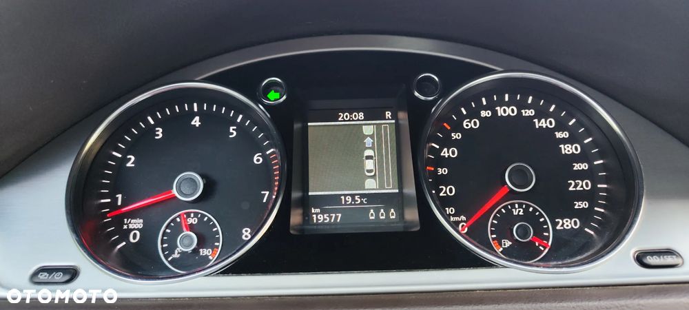 Volkswagen CC 3.6 V6 4Motion DSG - 36