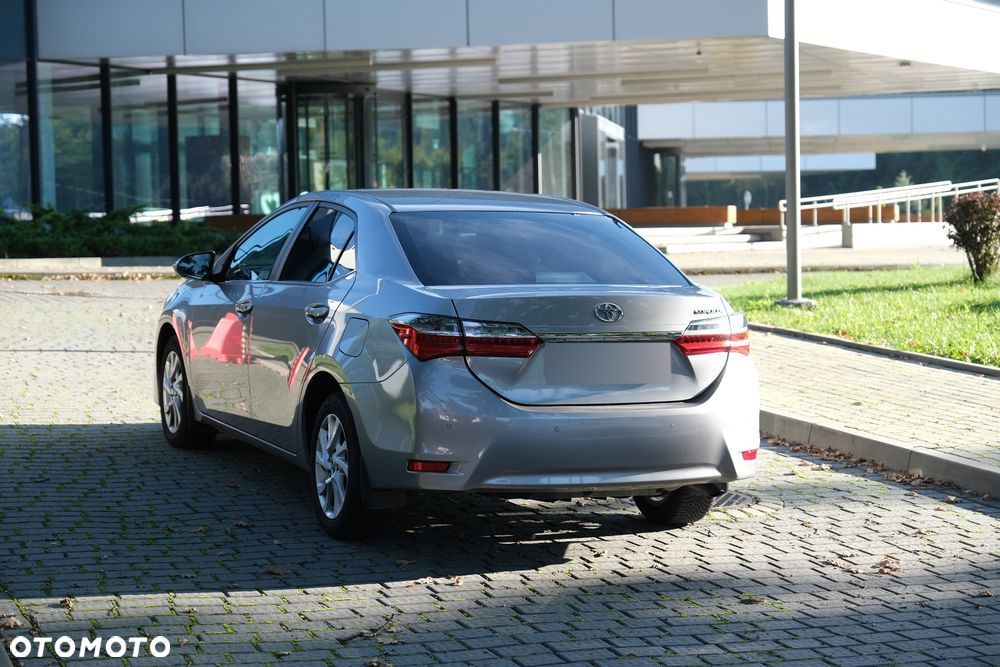 Toyota Corolla - 6