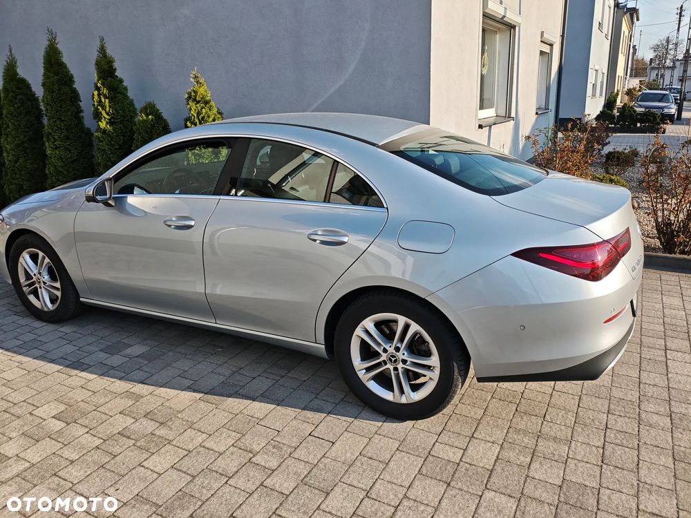 Mercedes-Benz CLA 250 e 8G-DCT Special Edition - 17