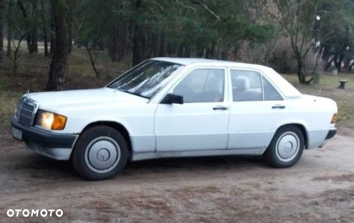 Mercedes-Benz W201 (190) - 1