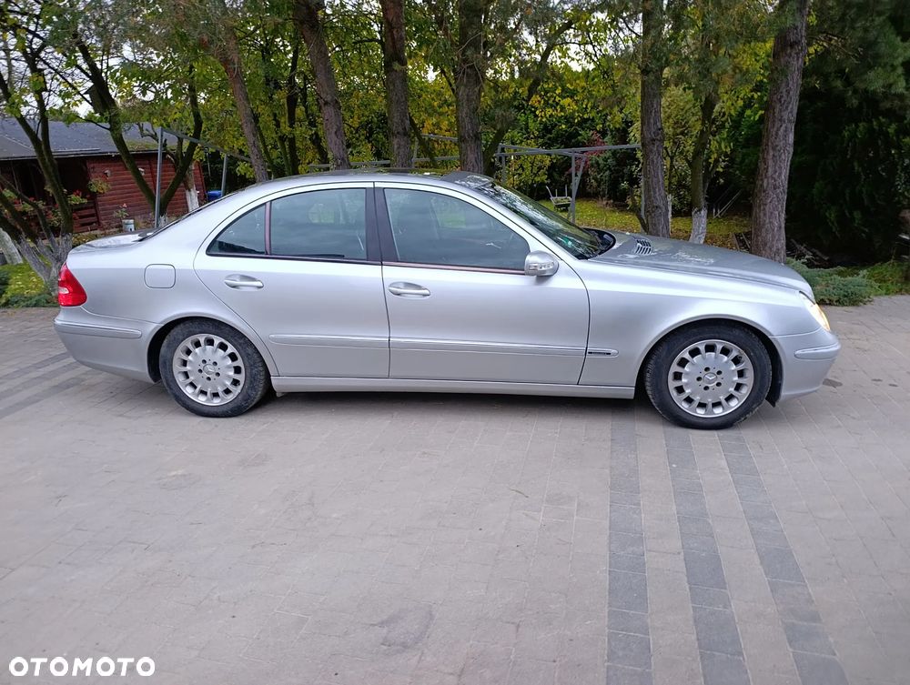 Mercedes-Benz Klasa E - 9