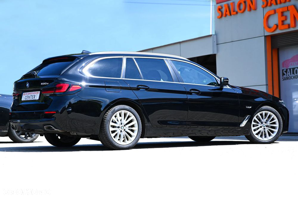 BMW Seria 5 530e - 32