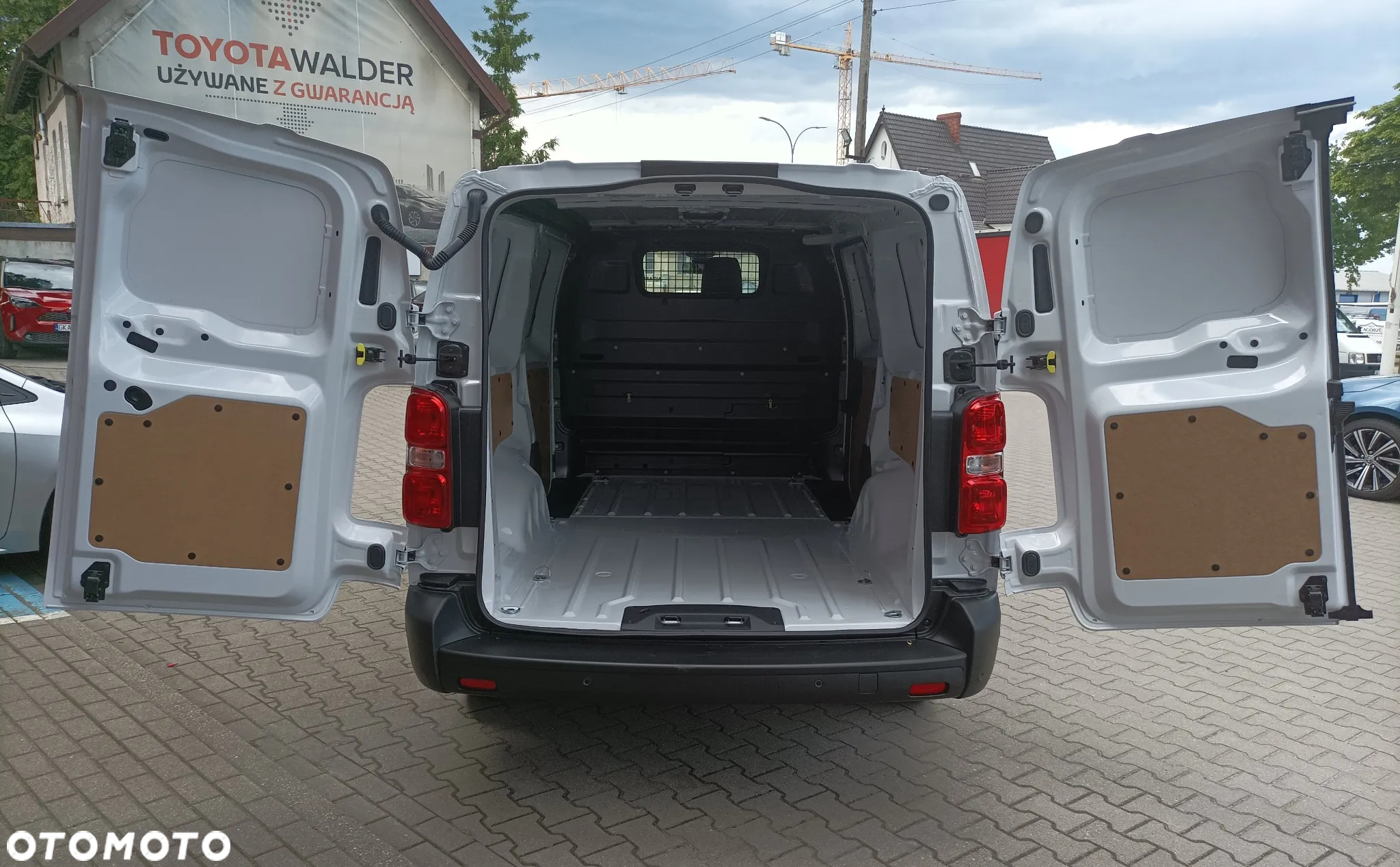 Toyota Proace - 10