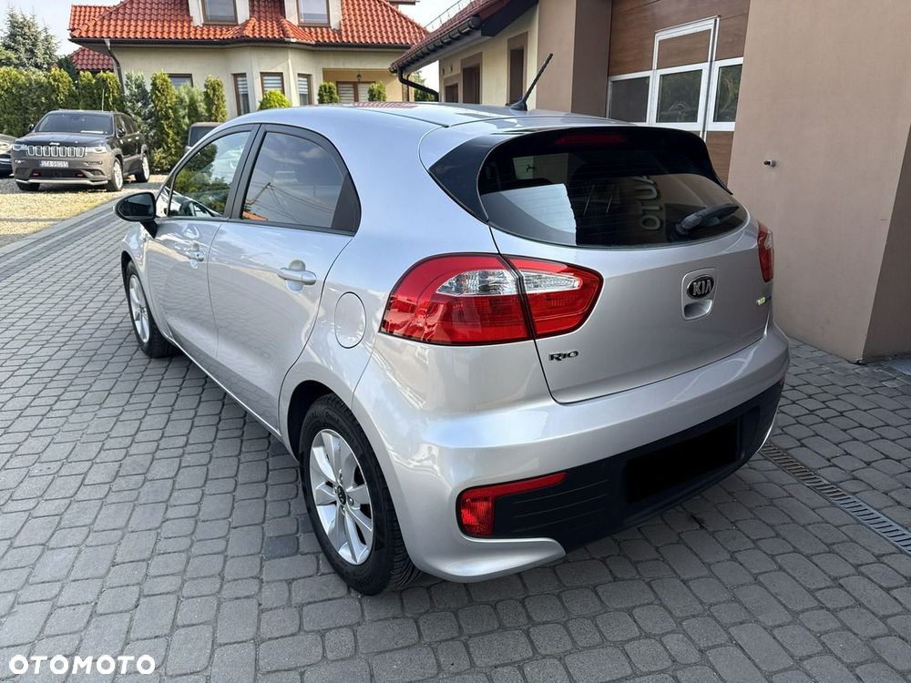 Kia Rio 1.2 M - 9