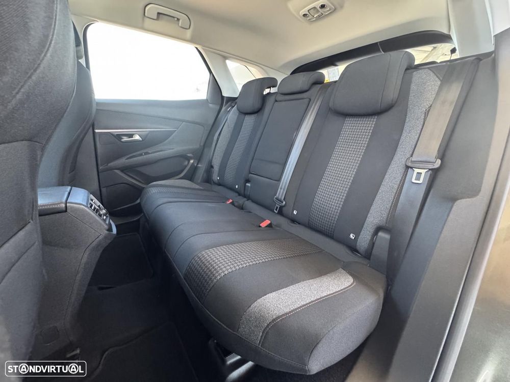 Peugeot 3008 1.5 BlueHDi Allure Baixo Consumo - 26