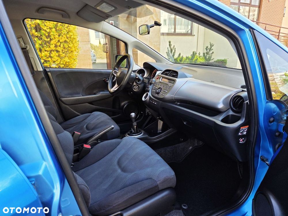 Honda Jazz 1.4 Executive - 36