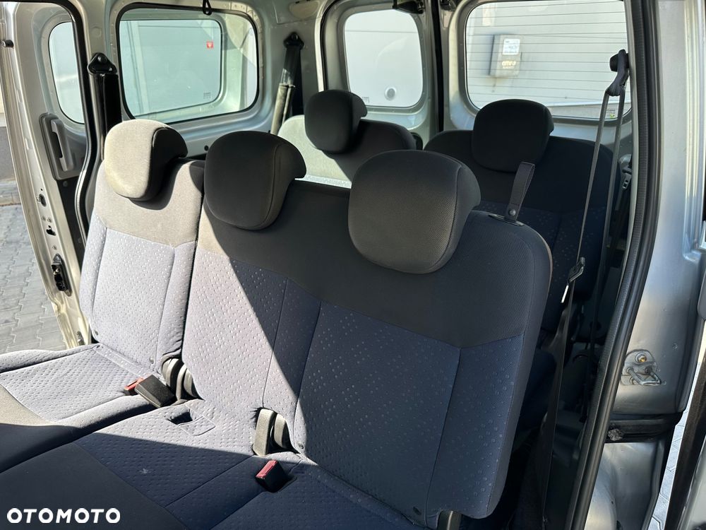 Nissan NV200 - 19