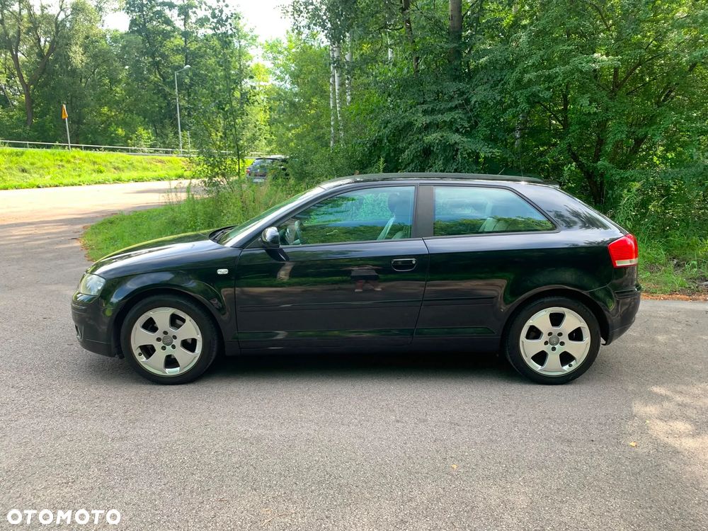 Audi A3 3-drzwiowe 1.6 Ambiente - 2