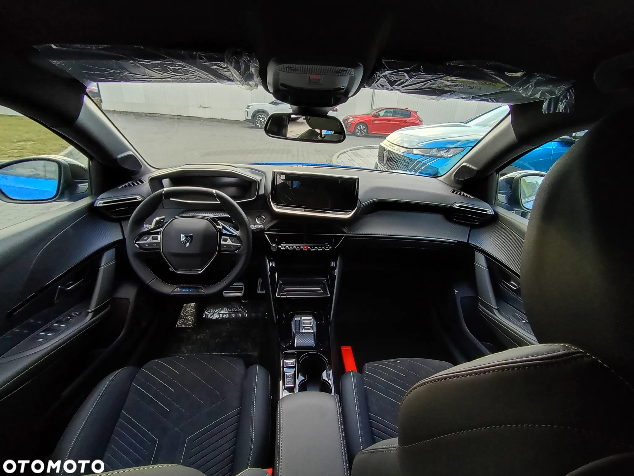 Peugeot 208 1.2 mHEV GT - 10