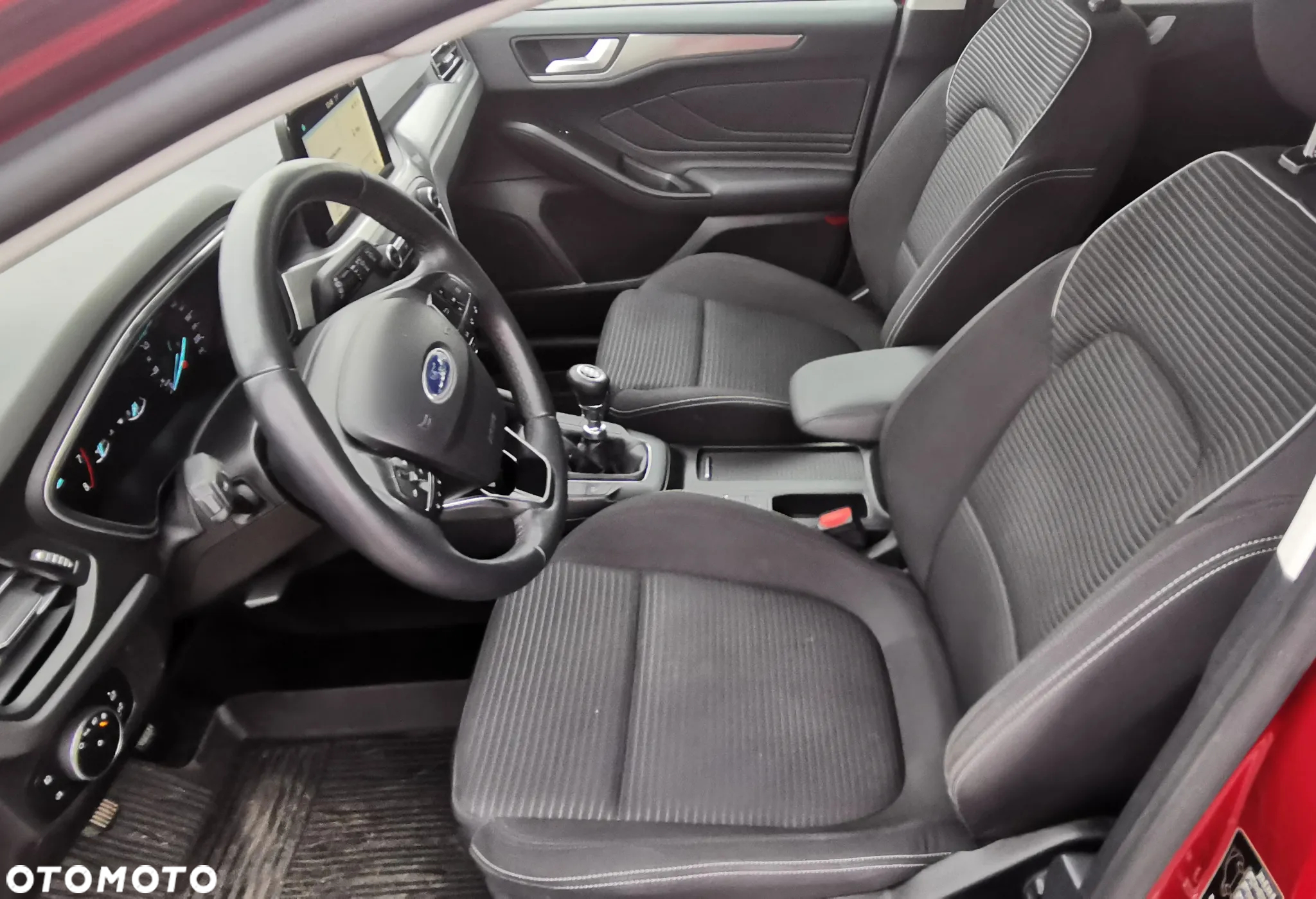 Ford Focus 1.5 EcoBoost Titanium - 8