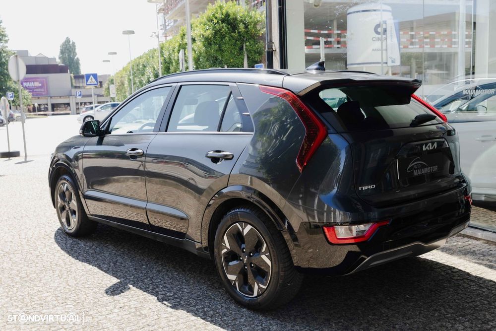 Kia Niro EV 64kWh Drive - 11