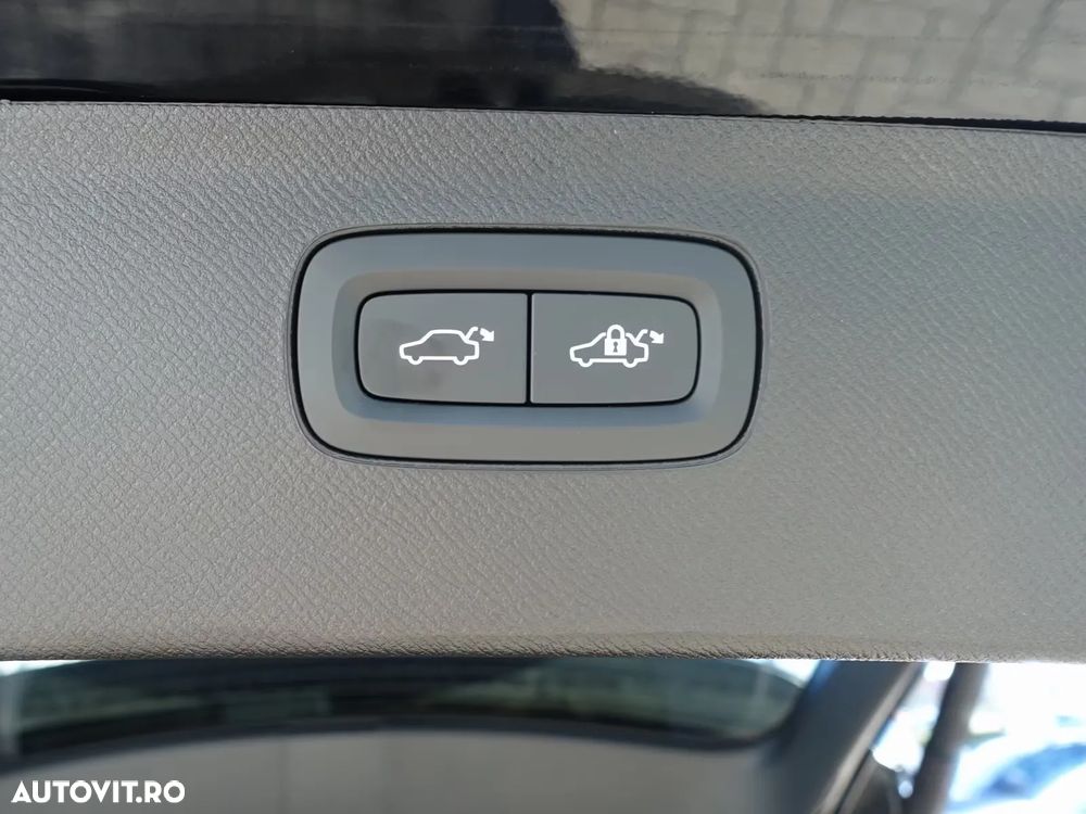Volvo XC 90 T8 AWD Plus Dark - 22