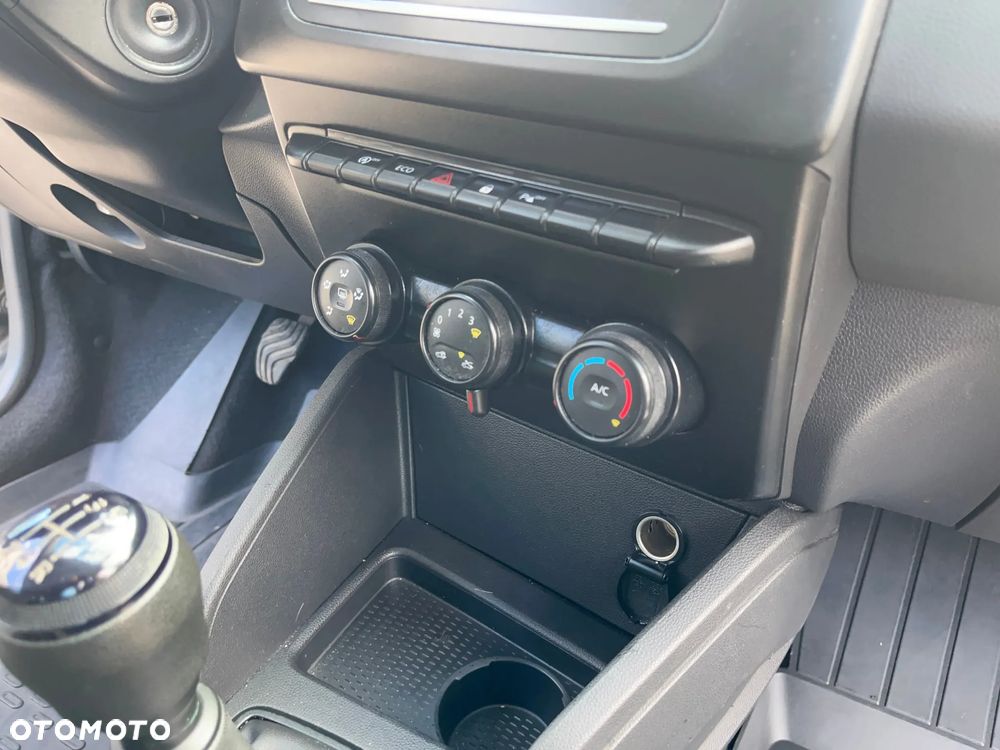 Dacia Duster 1.0 TCe Essential - 14