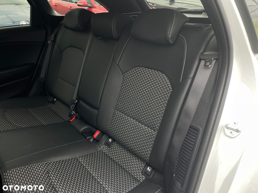 Kia Ceed 1.6 GDI PHEV Business Line DCT - 12