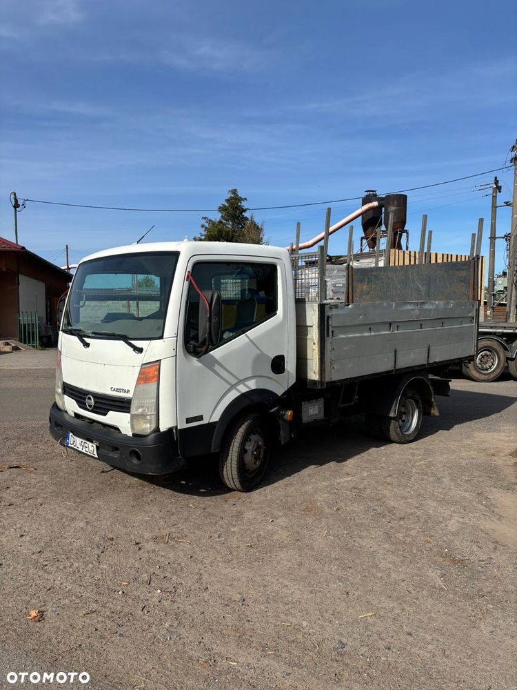 Nissan Cabstar - 1