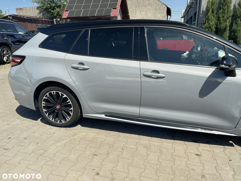 Toyota Corolla 2.0 Hybrid GR Sport - 8
