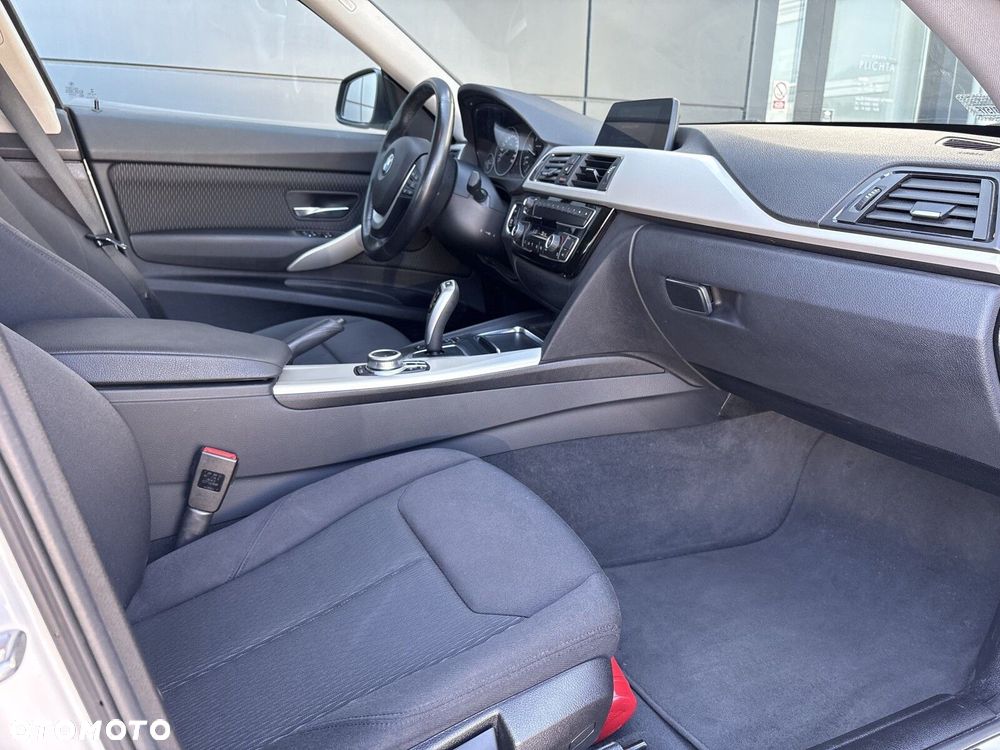 BMW Seria 3 318d Advantage - 9