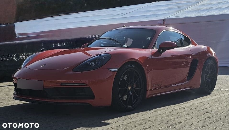 Porsche 718 Cayman - 17