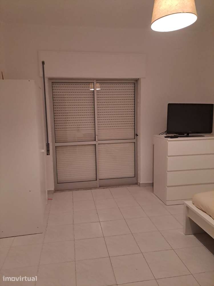 Quarto com varanda - Grande imagem: 3/3