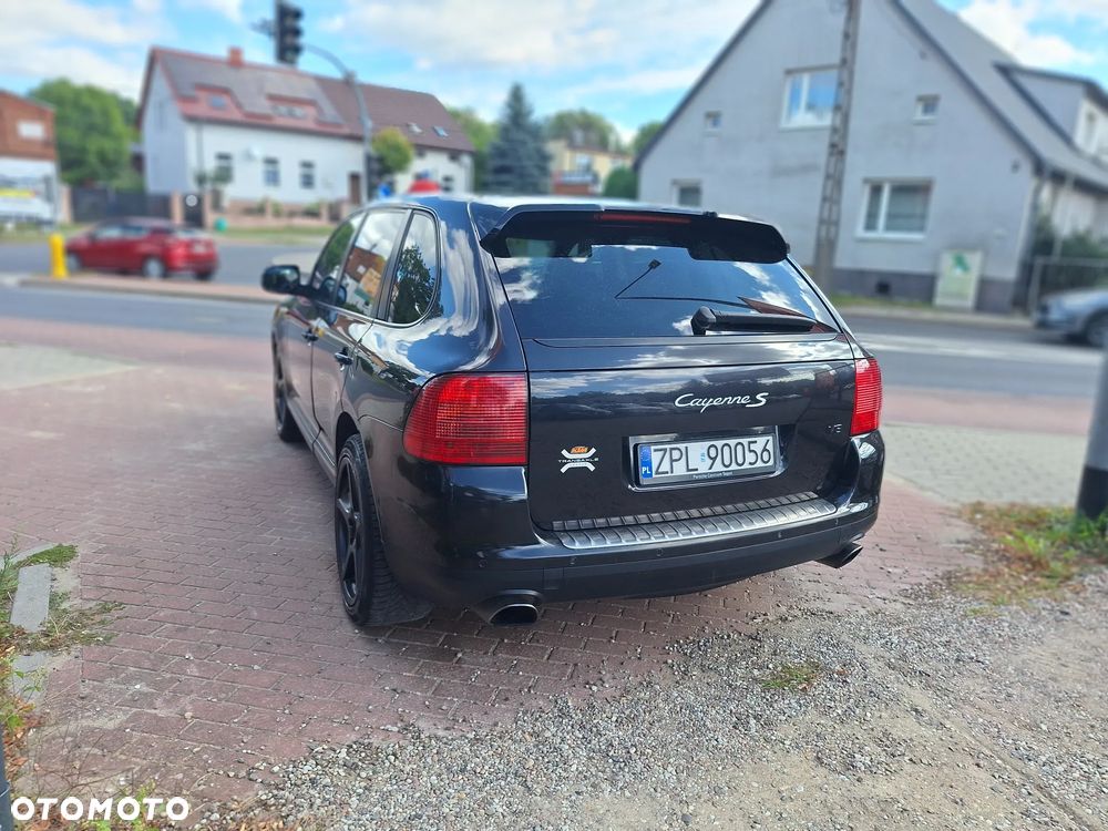 Porsche Cayenne - 13