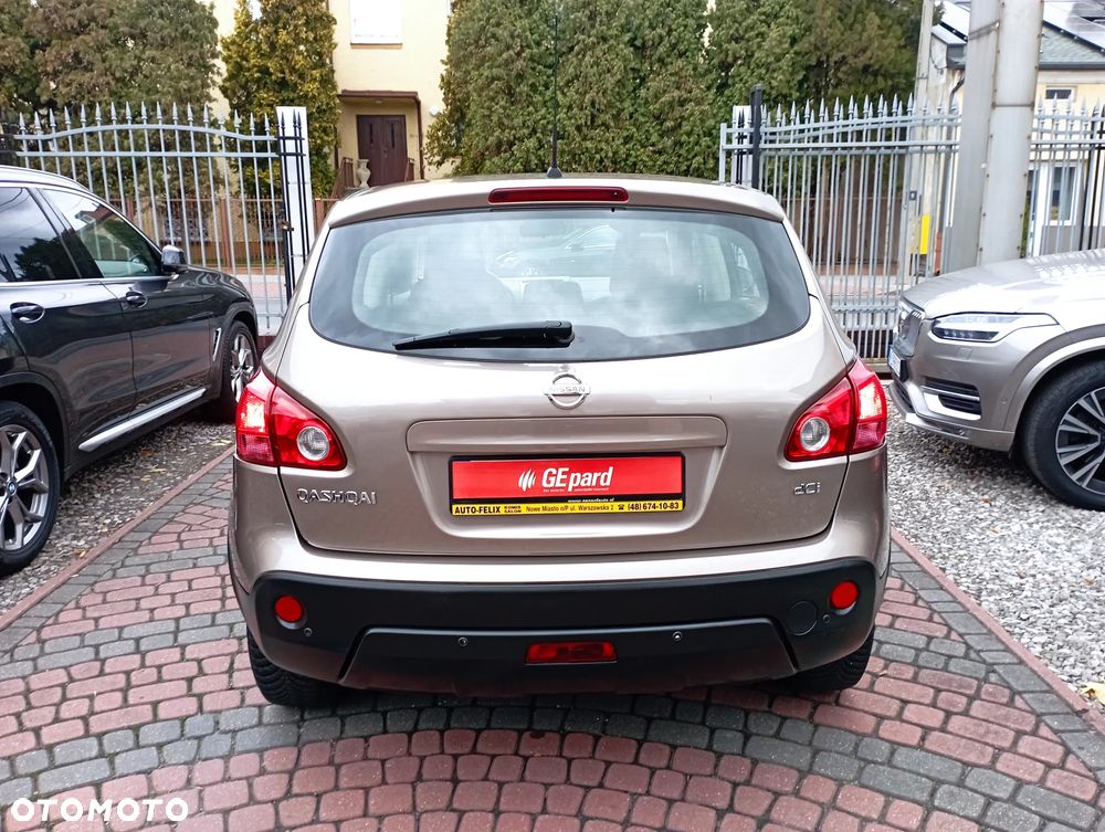 Nissan Qashqai 2.0 dCi Visia - 5