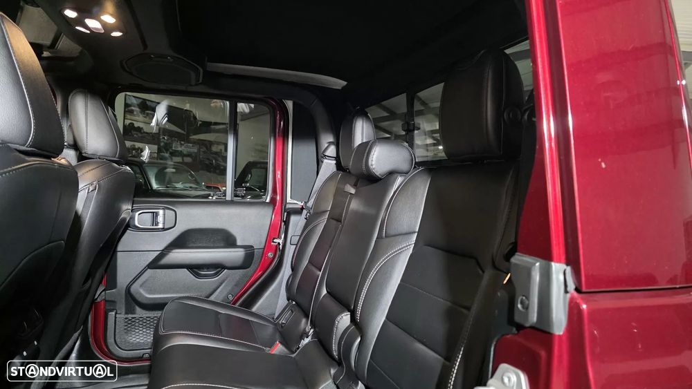 Jeep Gladiator 3.0V6 MultiJet AWD Auto Overland - 41