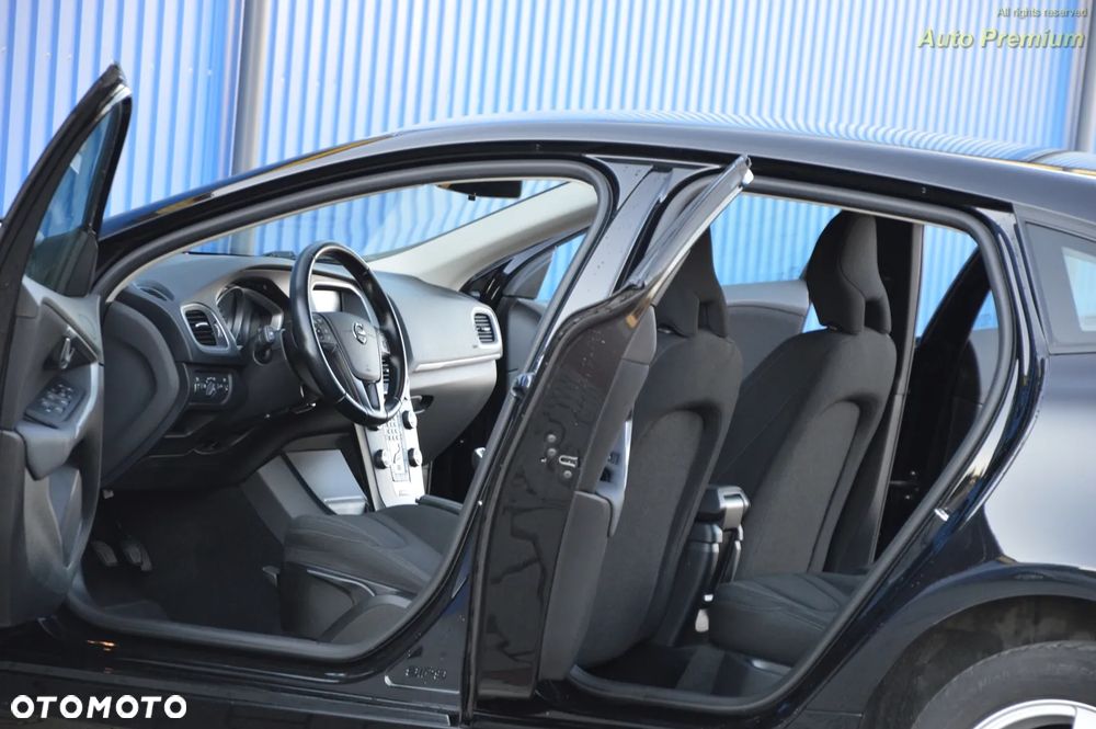 Volvo V40 D2 Drive-E Kinetic - 19