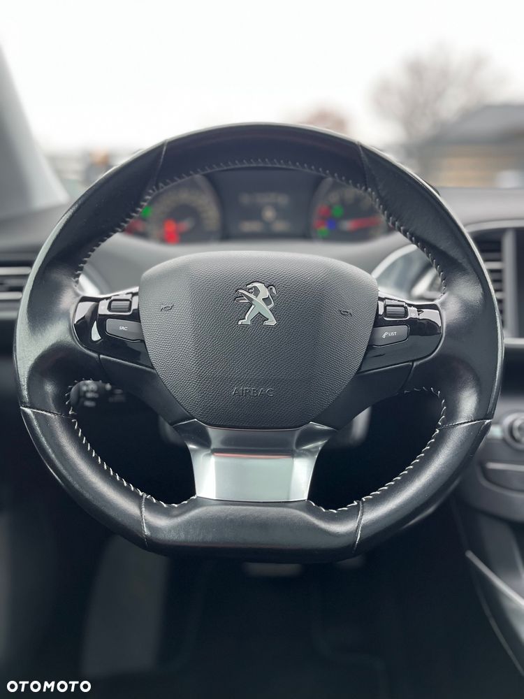 Peugeot 308 BlueHDi 150 Automatik Stop & Start Allure - 31