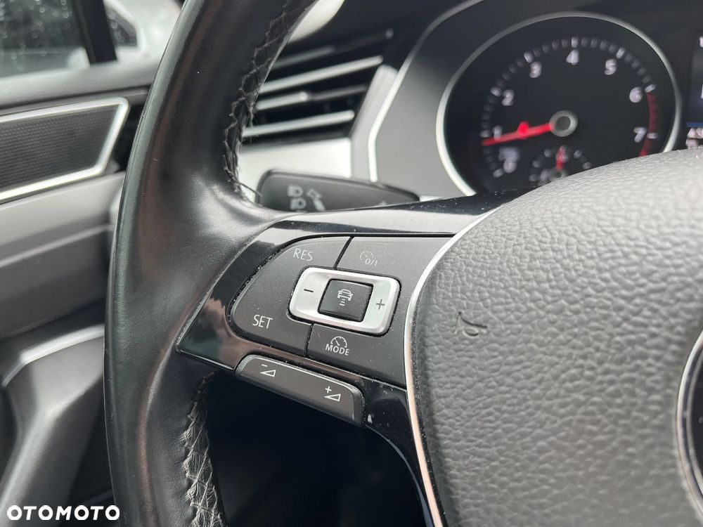 Volkswagen Passat Variant 1.4 TSI BMT ACT Comfortline - 22
