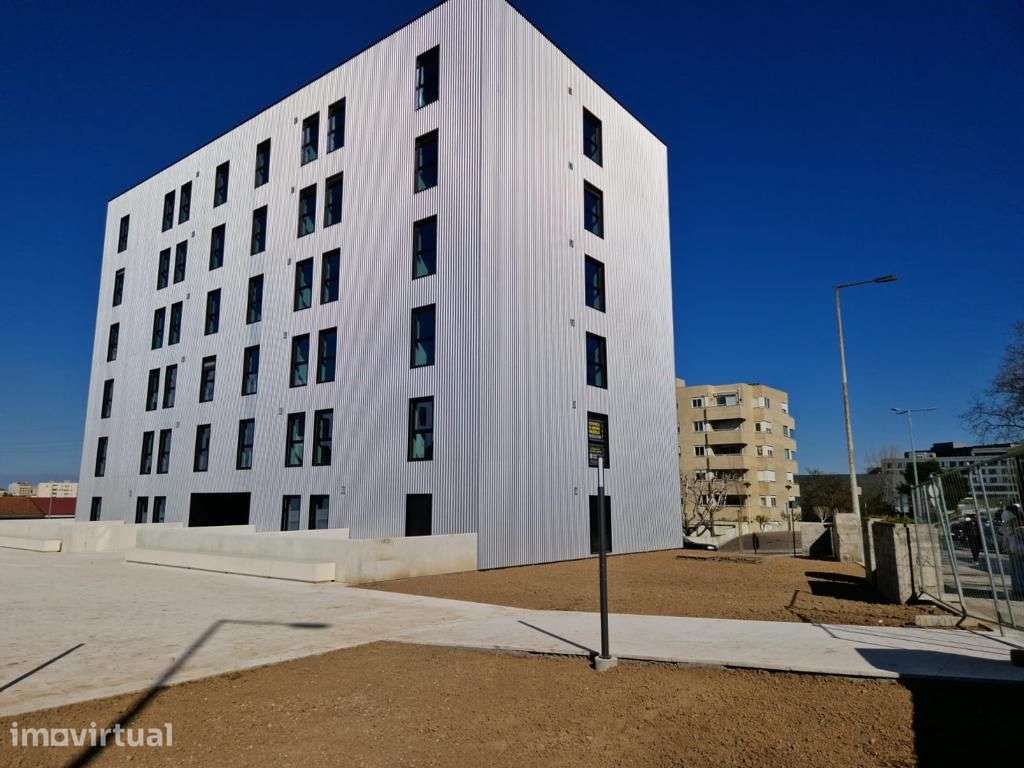 T0 no Porto - com quarto isolado junto ao polo universitário - Grande imagem: 4/22