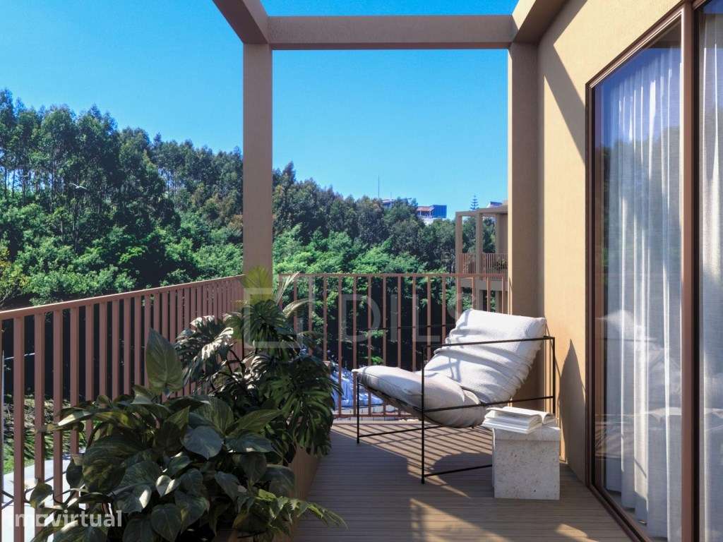 Apartamento T2 com área exterior, junto ao Rio Douro - Grande imagem: 2/81
