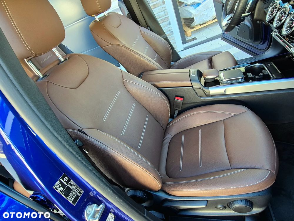 Mercedes-Benz GLB 220 d 4-Matic AMG Line 8G-DCT - 18