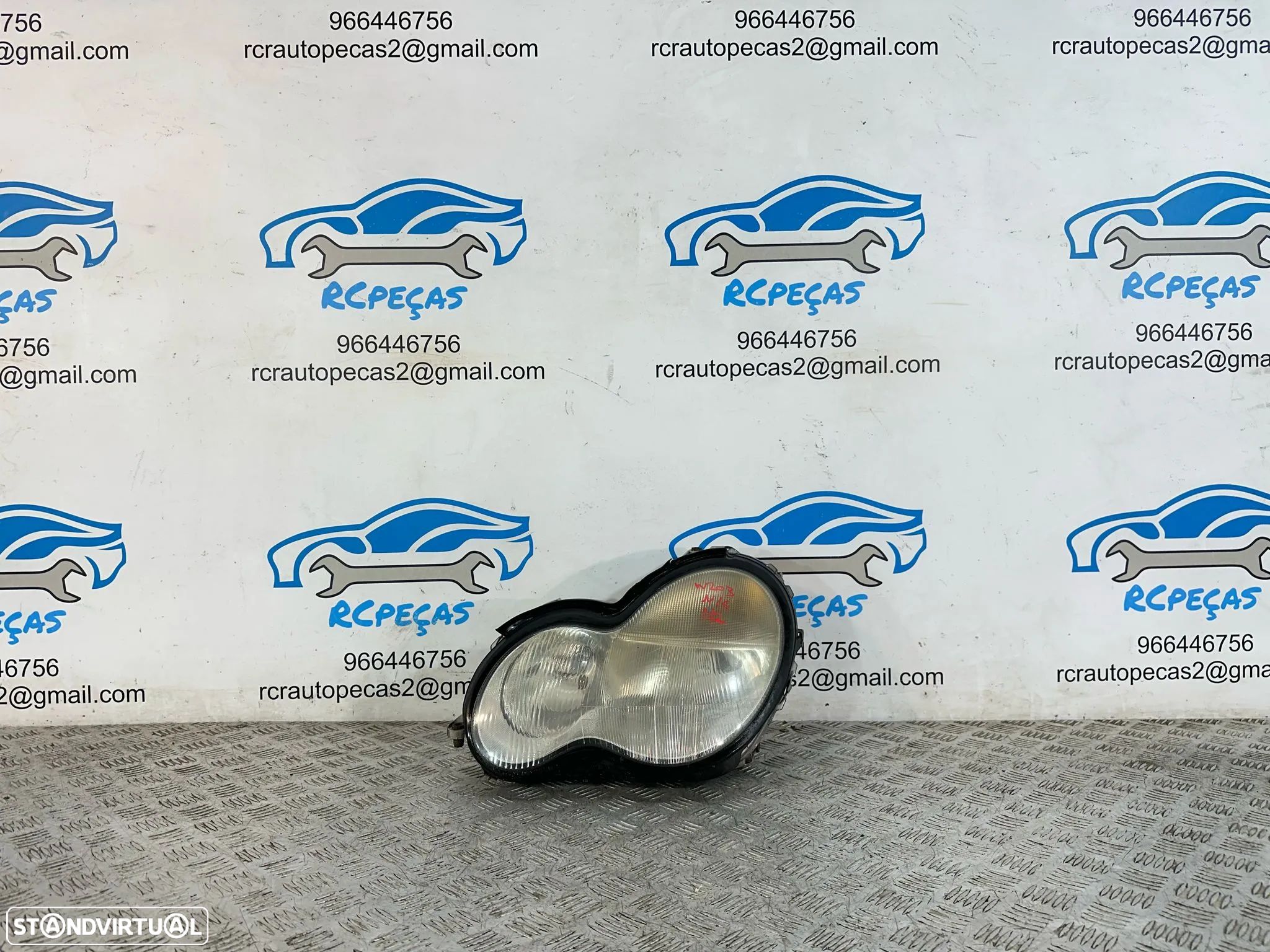 .Otica Farol Esquerda Original Halogénio Bosch Mercedes Benz W203 Classe C 1997 - 2007 - 1