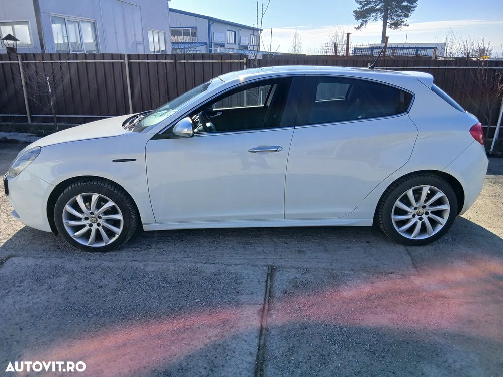 Alfa Romeo Giulietta 1.6 JTDM 16V - 2