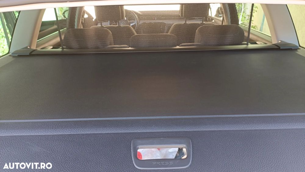 Volkswagen Passat - 8