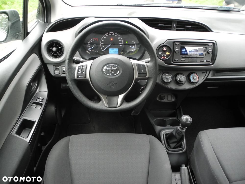 Toyota Yaris - 7