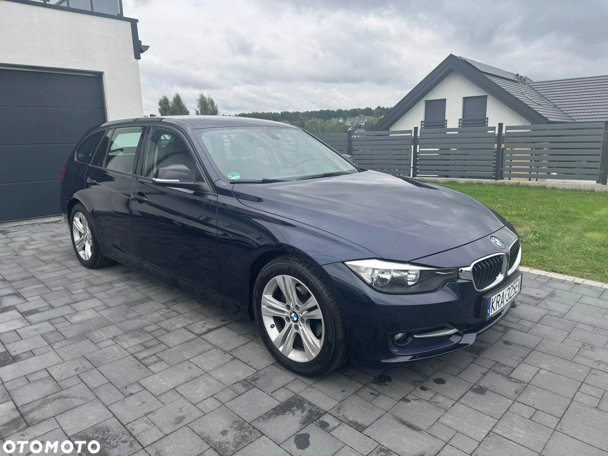 BMW Seria 3 318d Touring Sport Line - 3