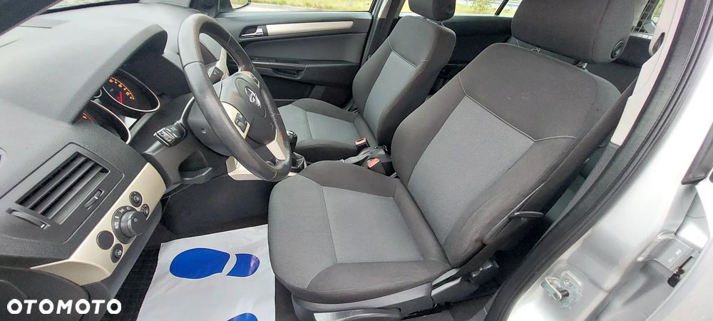 Opel Astra III 1.7 CDTI - 21