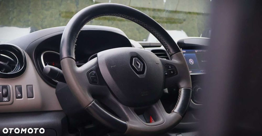 Renault Trafic - 10