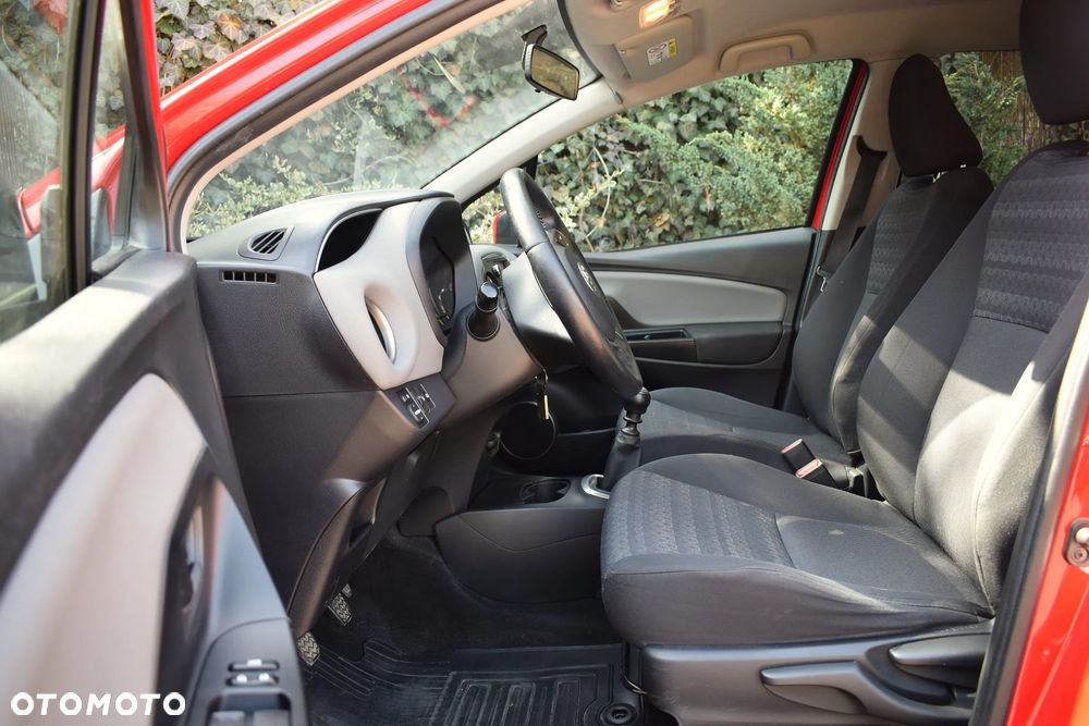 Toyota Yaris 1.33 Prestige - 6