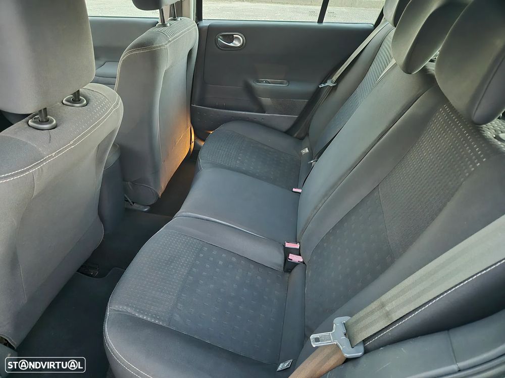 Renault Mégane 1.5 dCi Dynamique - 5