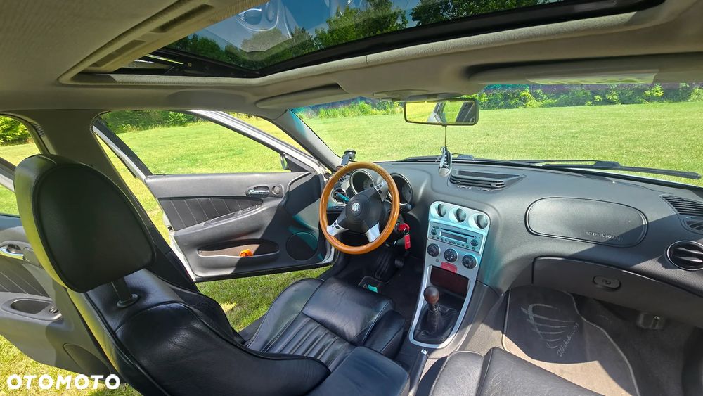 Alfa Romeo 156 2.5 V6 Distinctive - 4