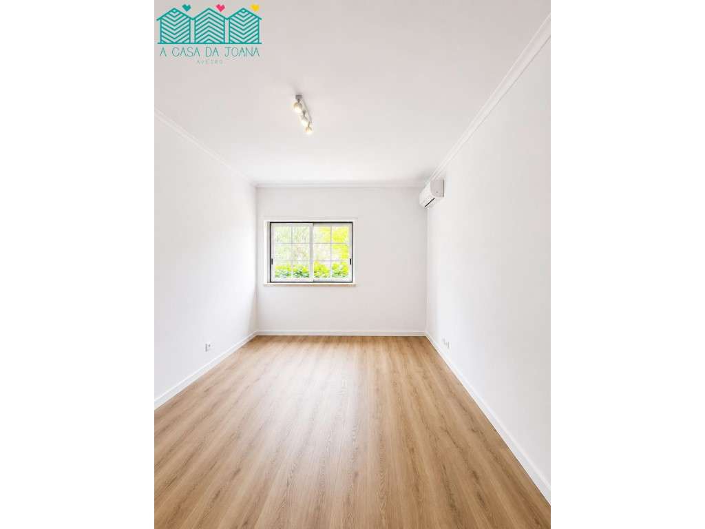 Apartamento T4 na Beloura - Grande imagem: 2/12