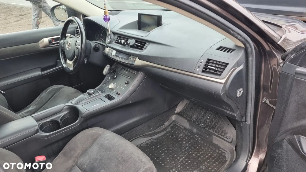 Lexus CT Standard - 19