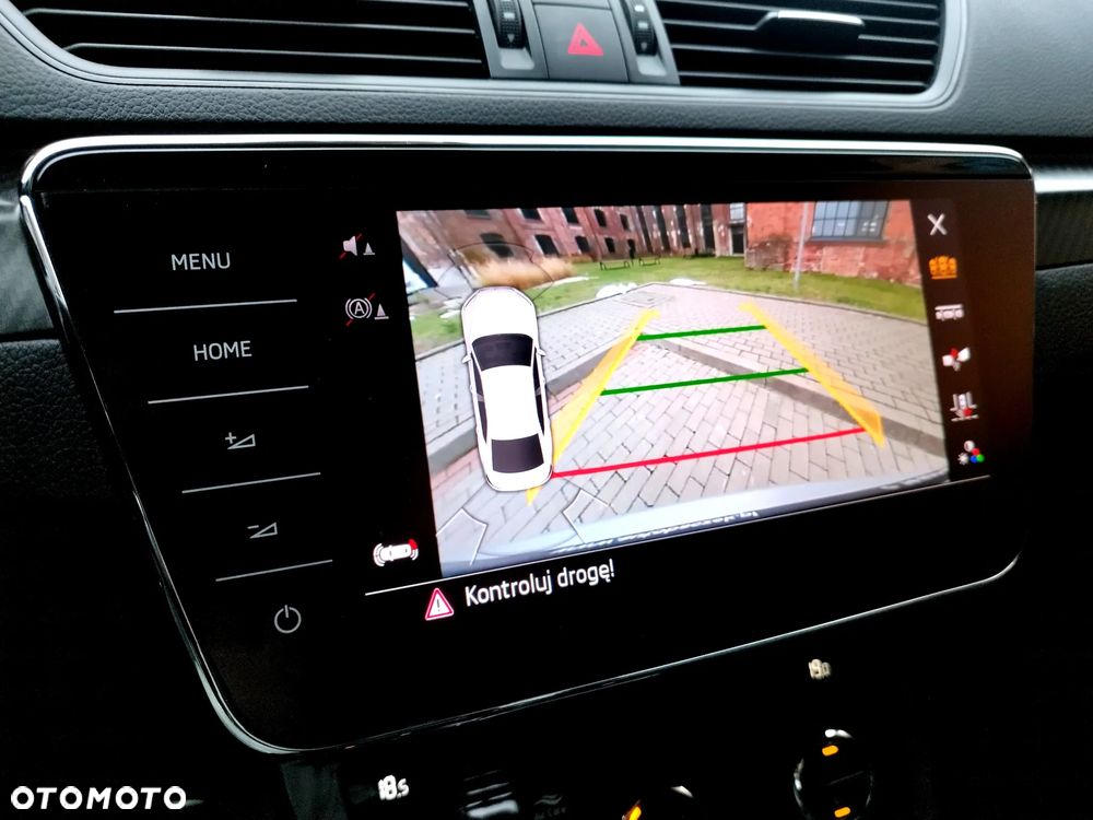 Skoda Superb 2.0 TSI 4x4 Sportline DSG - 24