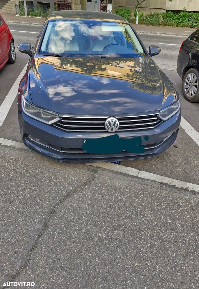 Volkswagen Passat 2.0 TDI DSG Comfortline - 1