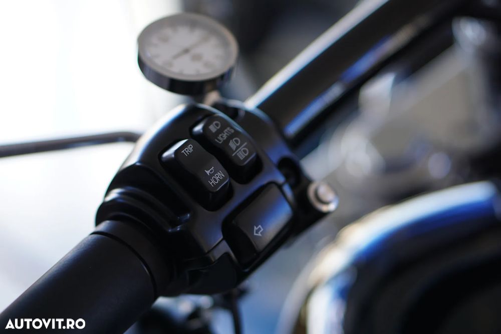 Harley-Davidson Softail Breakout FXSB - 29